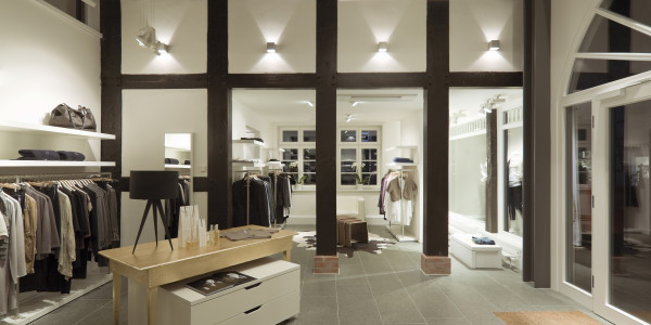 Gestión Integral de Proyectos Santa María de la Alameda · Diseño de interiores de espacios comerciales